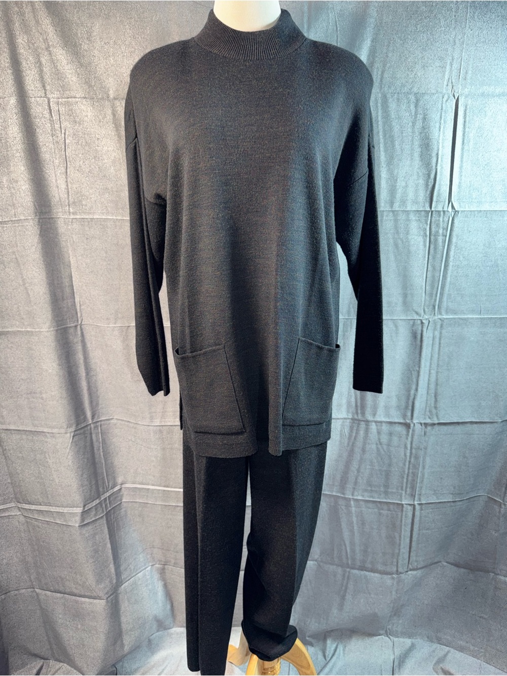 1271-KL Collection Black Knit Two-Piece Pantsuit with Patch Pockets